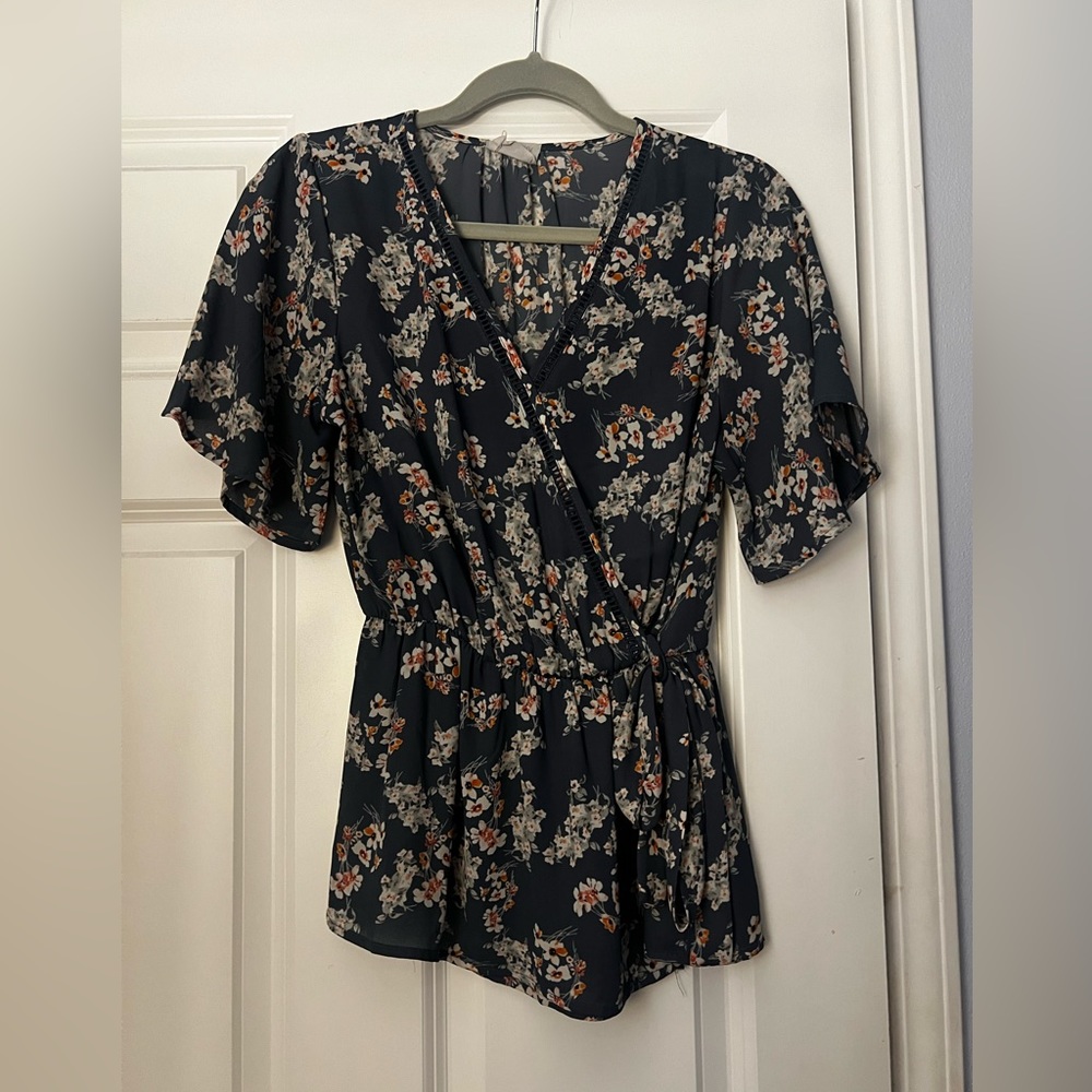 Women’s Sienna Sky Floral Short Sleeve Blouse